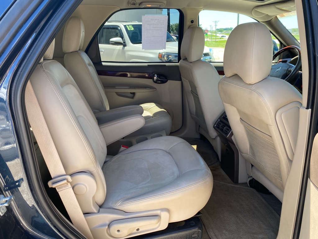 Photo 9 of this BUICK RENDEZVOUS
