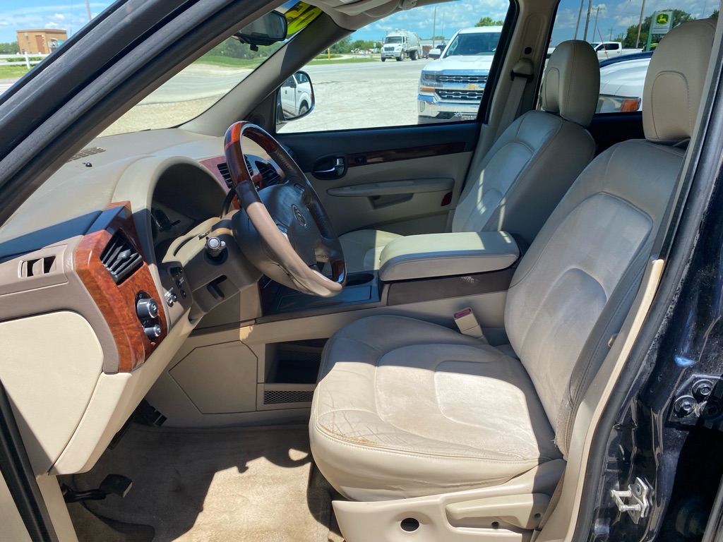 Photo 5 of this BUICK RENDEZVOUS