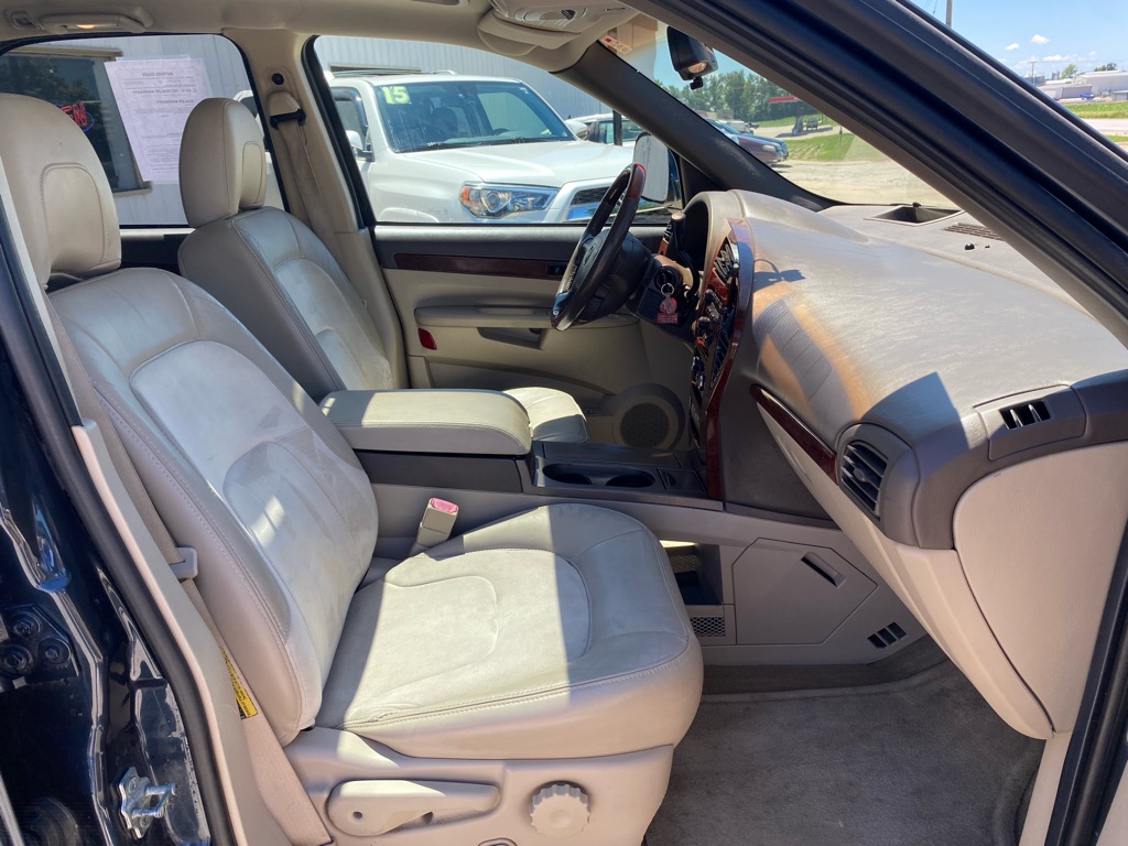 Photo 10 of this BUICK RENDEZVOUS