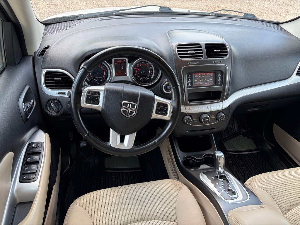 Photo 7 of this DODGE JOURNEY