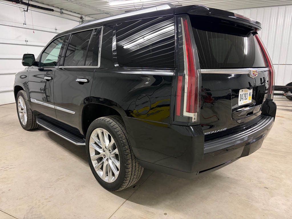 Photo 4 of this CADILLAC ESCALADE