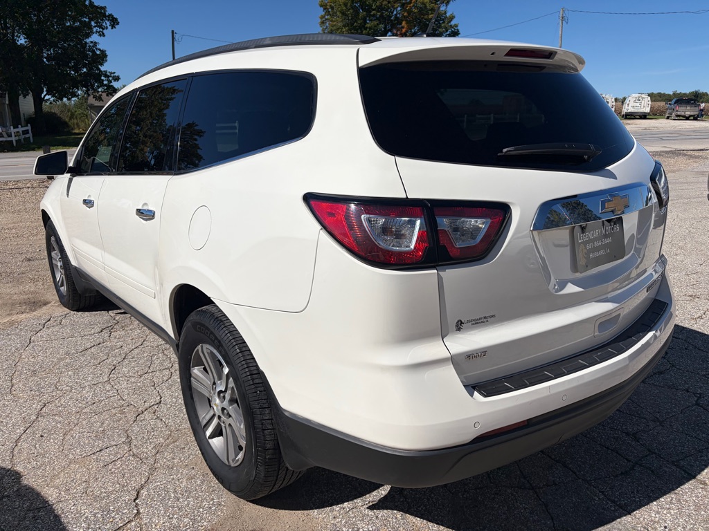 Photo 2 of this CHEVROLET TRAVERSE
