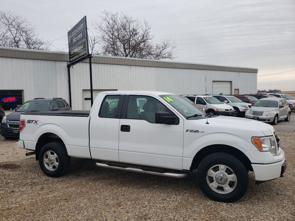 Photo 4 of this FORD F150