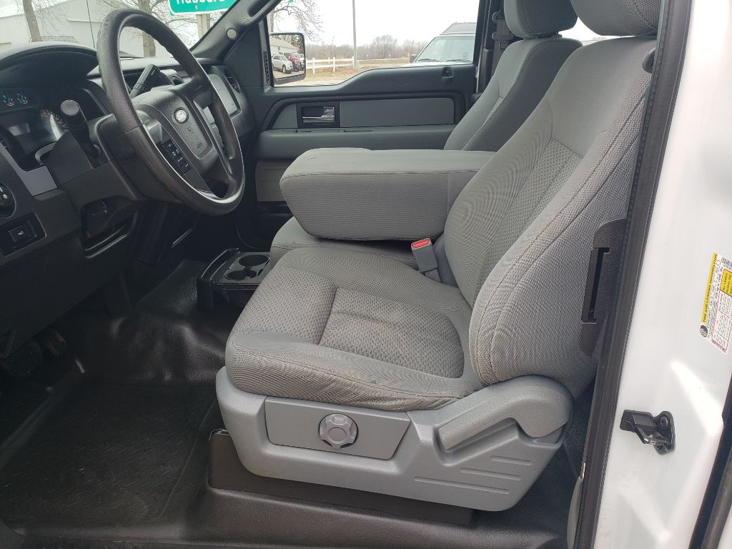 Photo 5 of this FORD F150