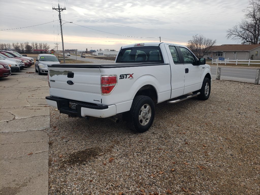 Photo 3 of this FORD F150