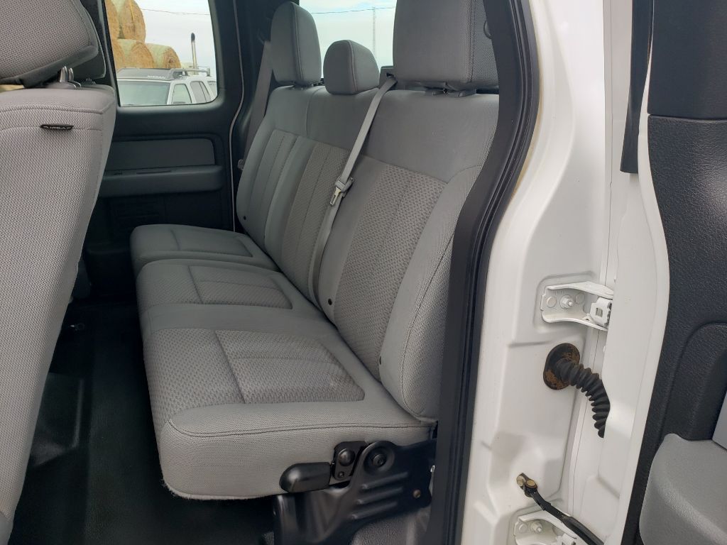 Photo 6 of this FORD F150