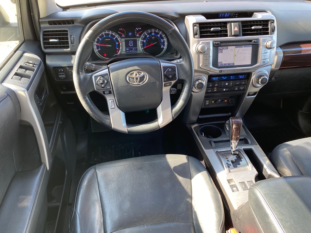 Photo 8 of this TOYOTA 4RUNNER