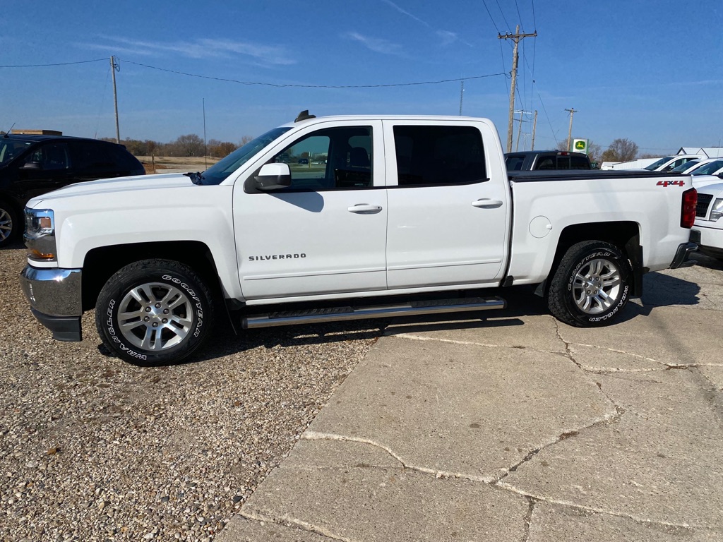 Photo 2 of this CHEVROLET SILVERADO 1500