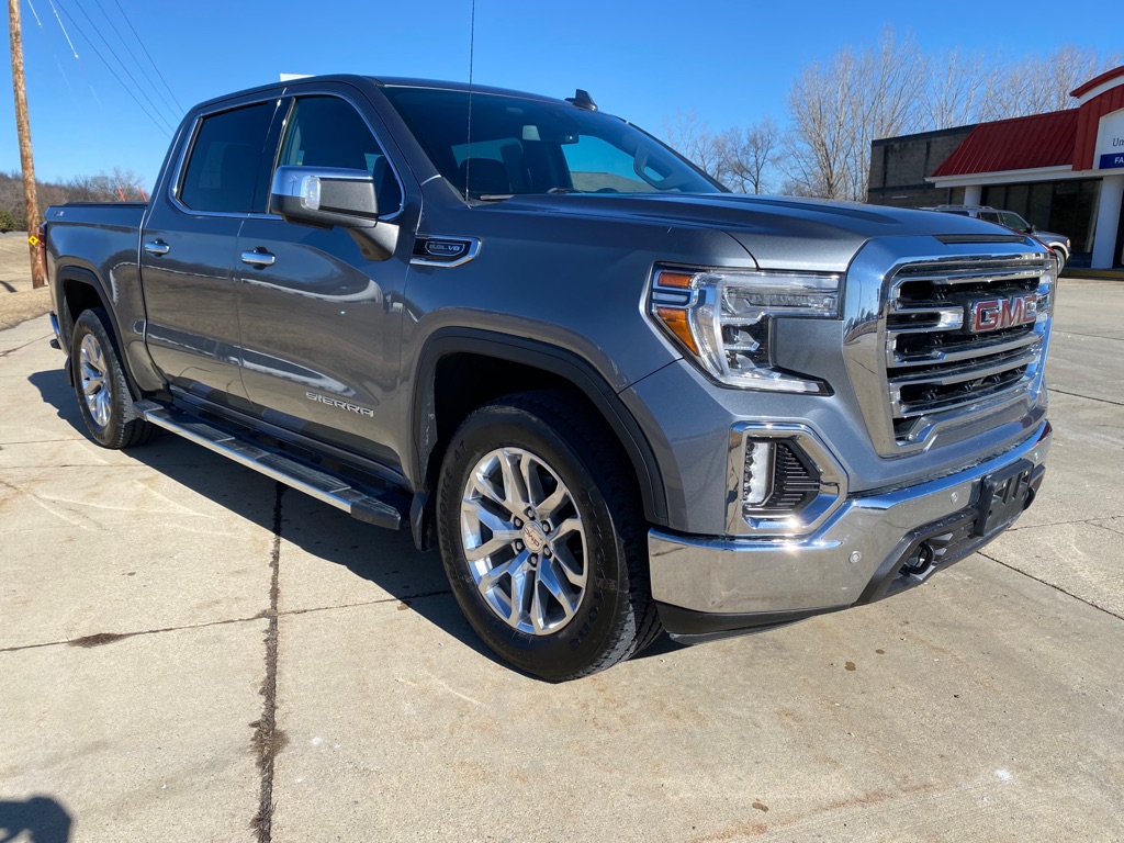 Photo 4 of this GMC SIERRA