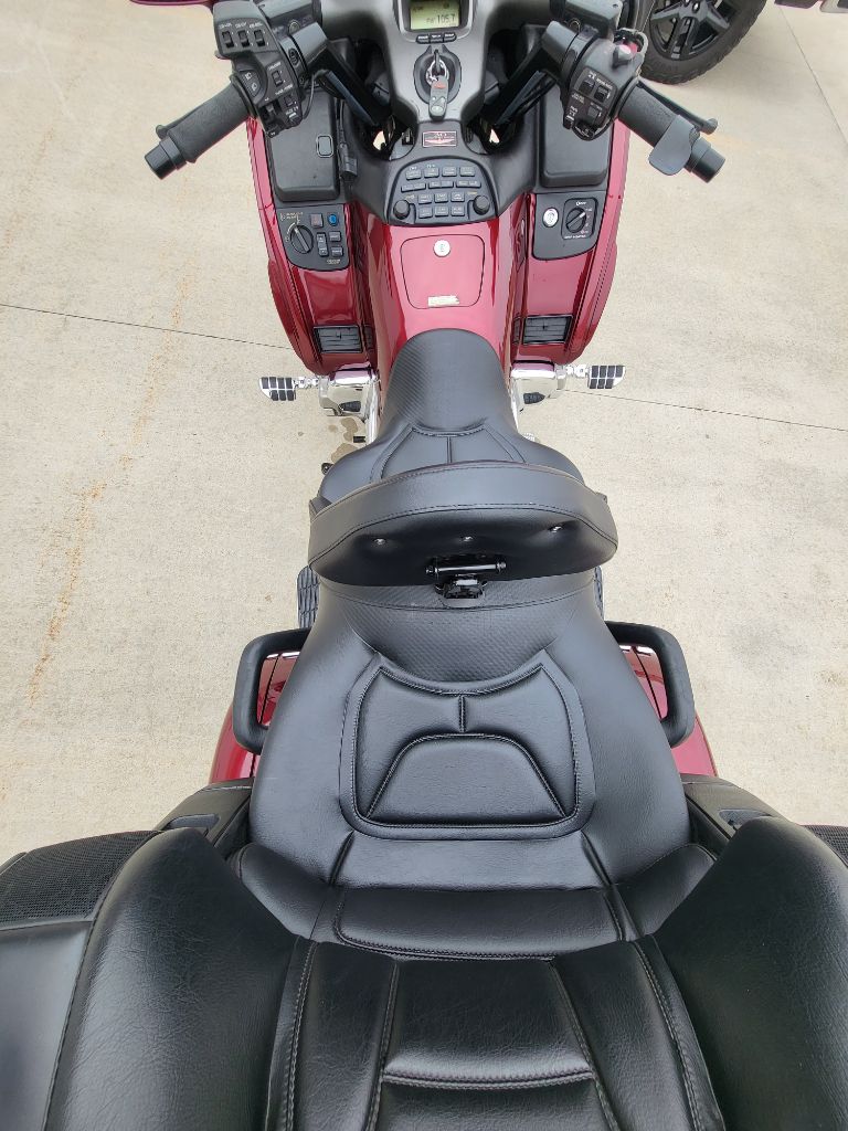 Photo 6 of this HONDA GL1800