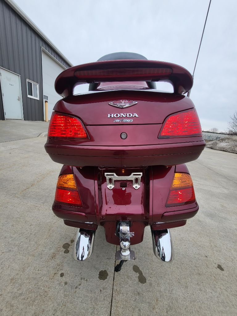 Photo 17 of this HONDA GL1800