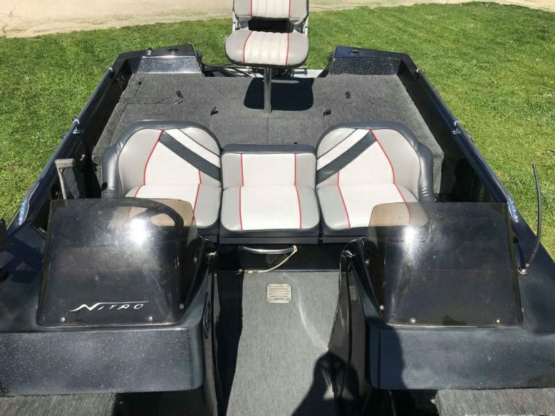 Photo 8 of this TRACKER NITRO 2000 DC