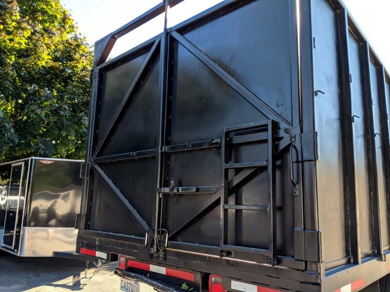 Photo 10 of this INTERNATIONAL 4300