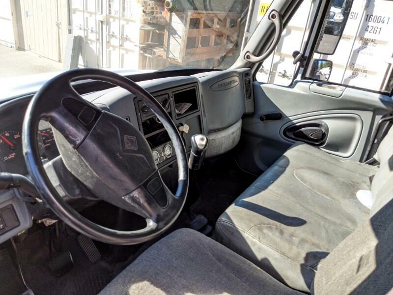 Photo 13 of this INTERNATIONAL 4300