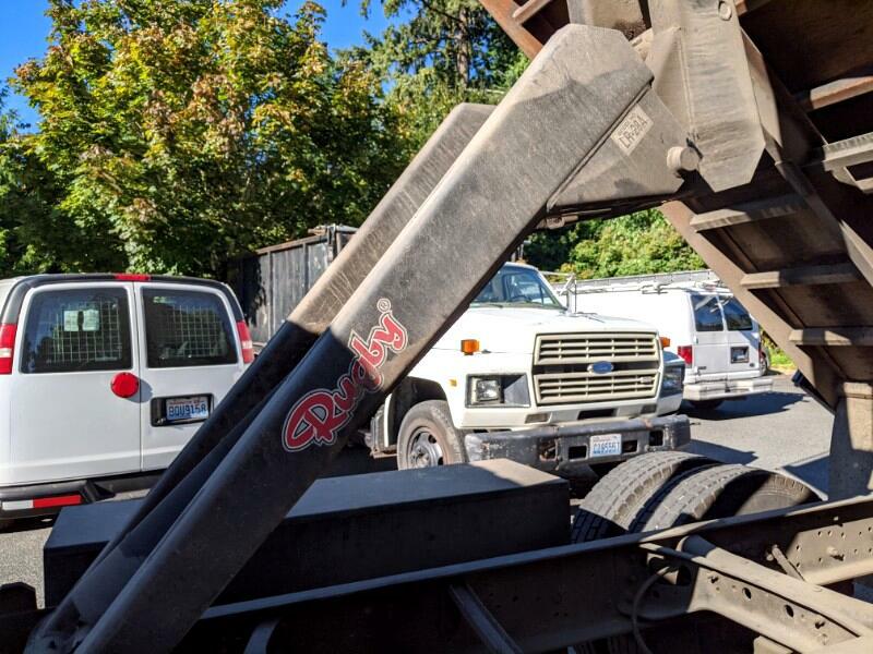 Photo 20 of this INTERNATIONAL 4300
