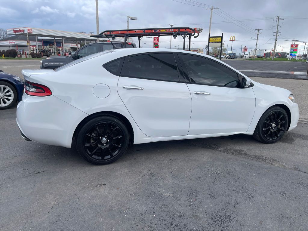 Photo 2 of this DODGE DART