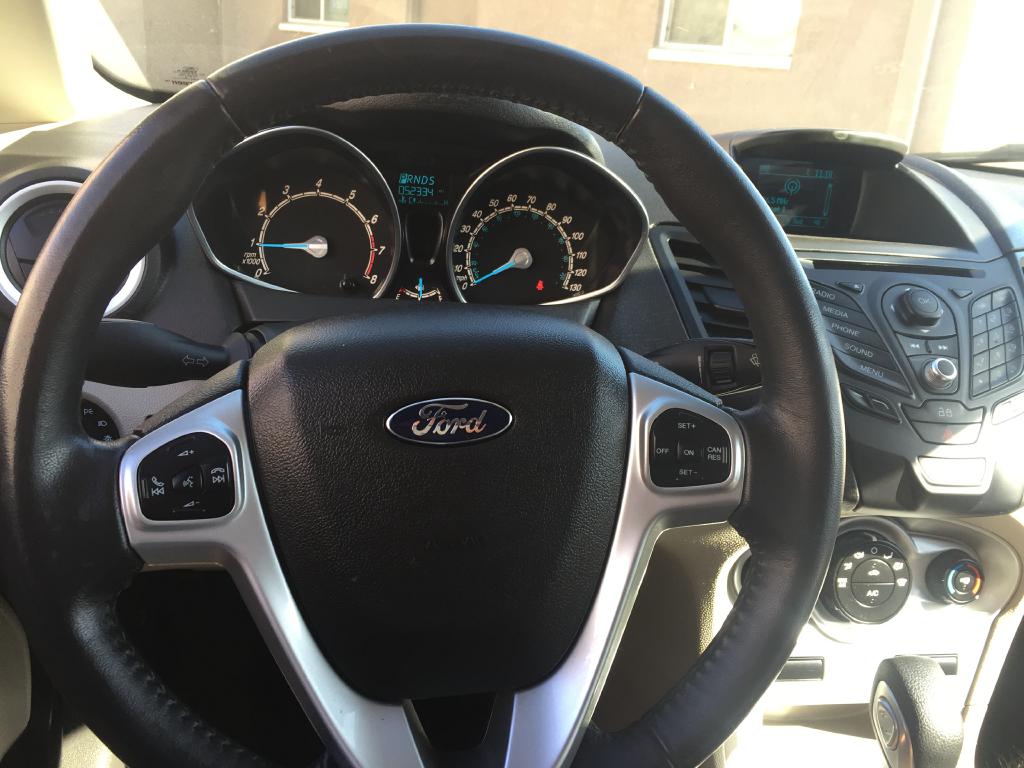 Photo 7 of this FORD FIESTA