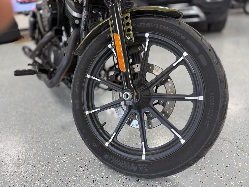 Photo 17 of this HARLEY-DAVIDSON IRON 8