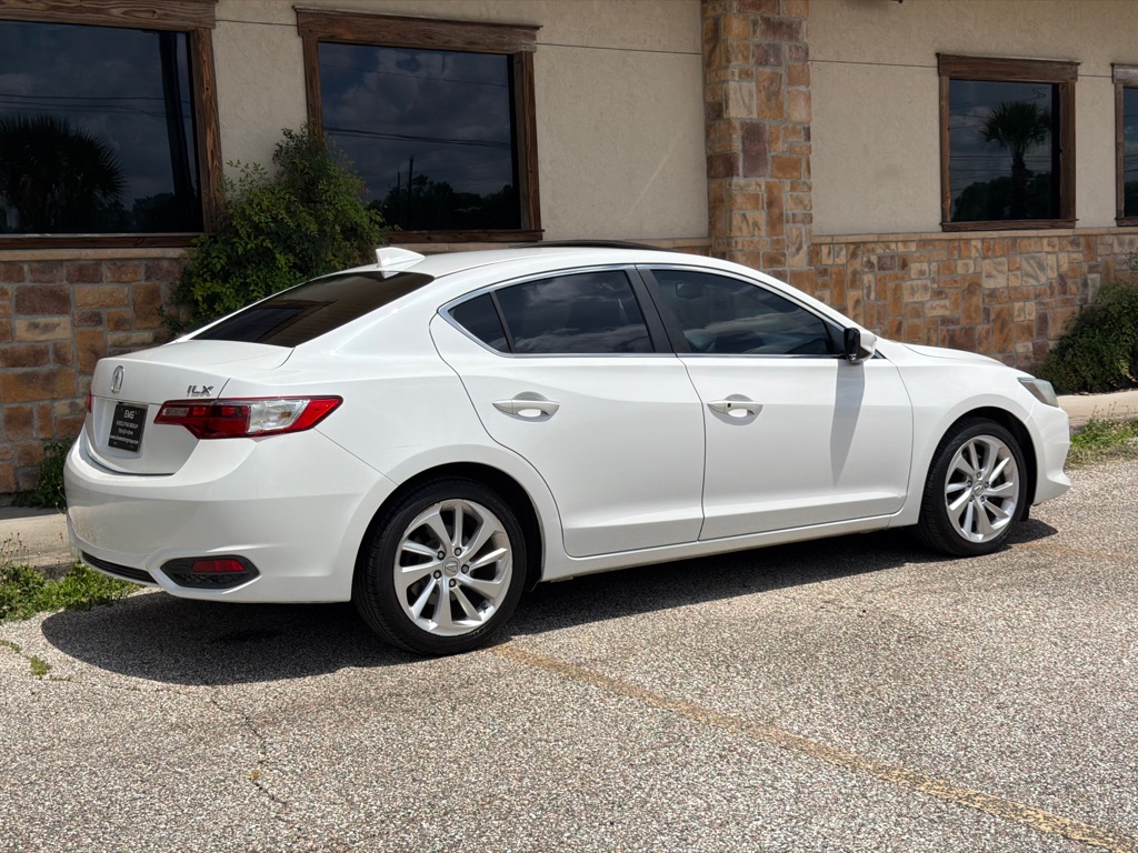 Photo 5 of this ACURA ILX