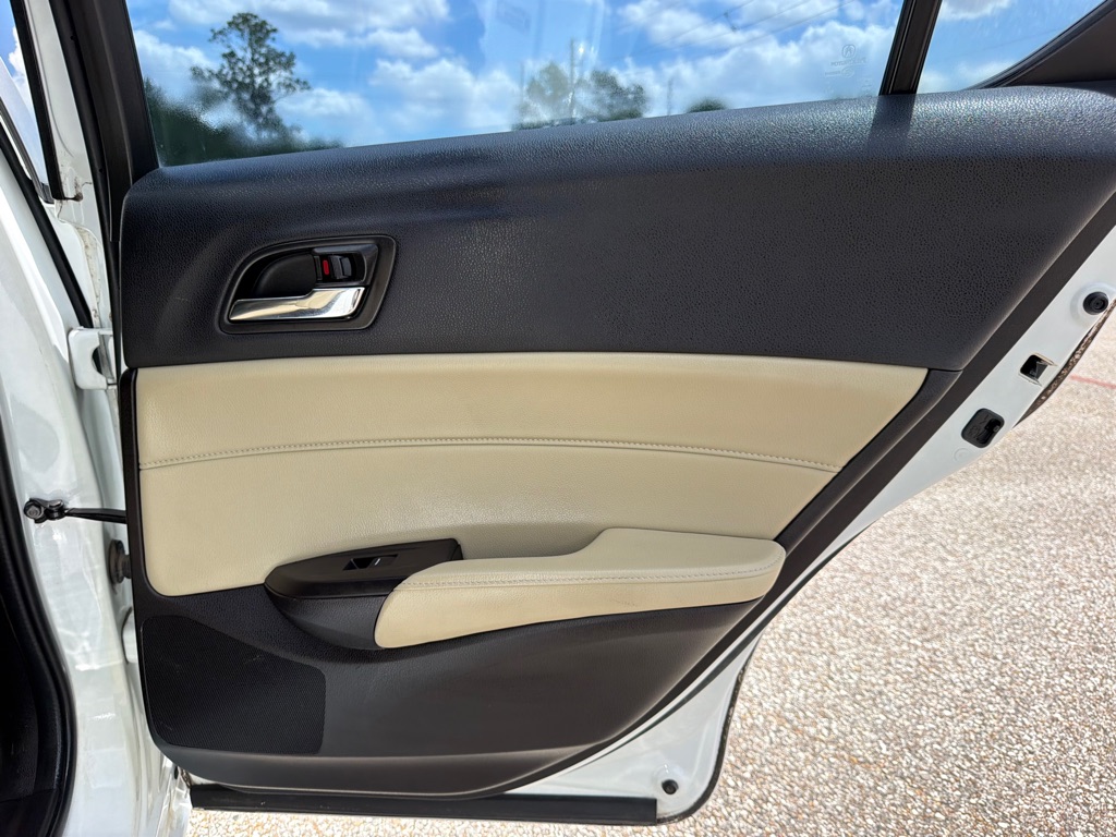 Photo 26 of this ACURA ILX
