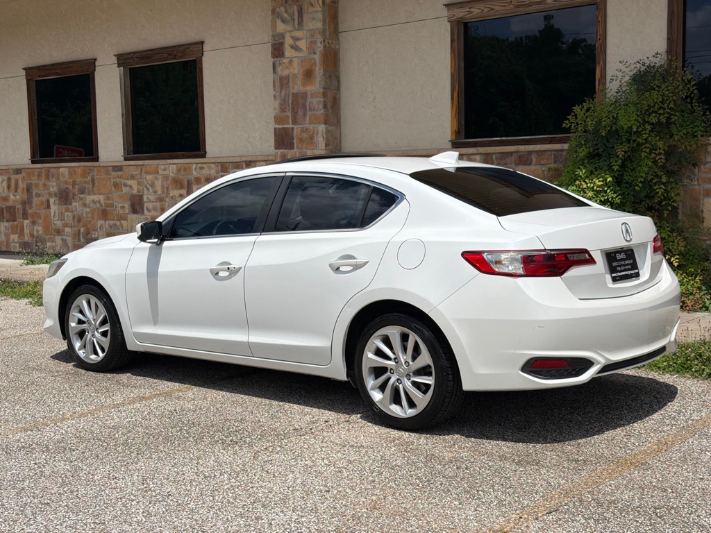Photo 3 of this ACURA ILX