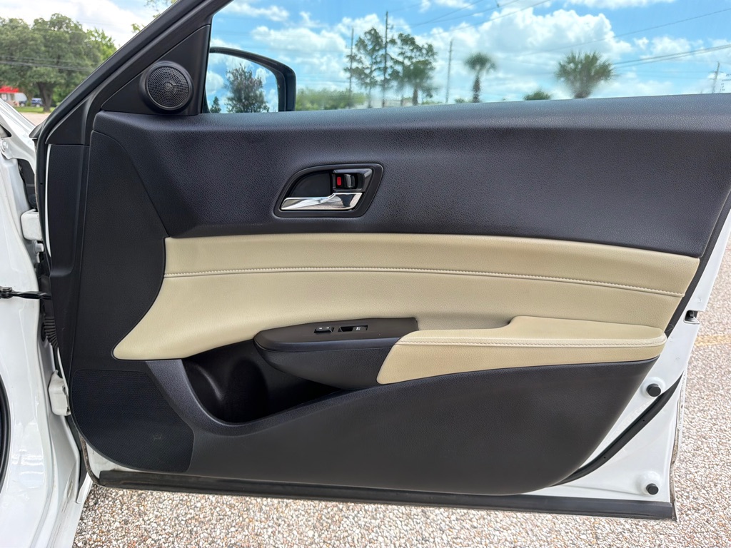 Photo 25 of this ACURA ILX