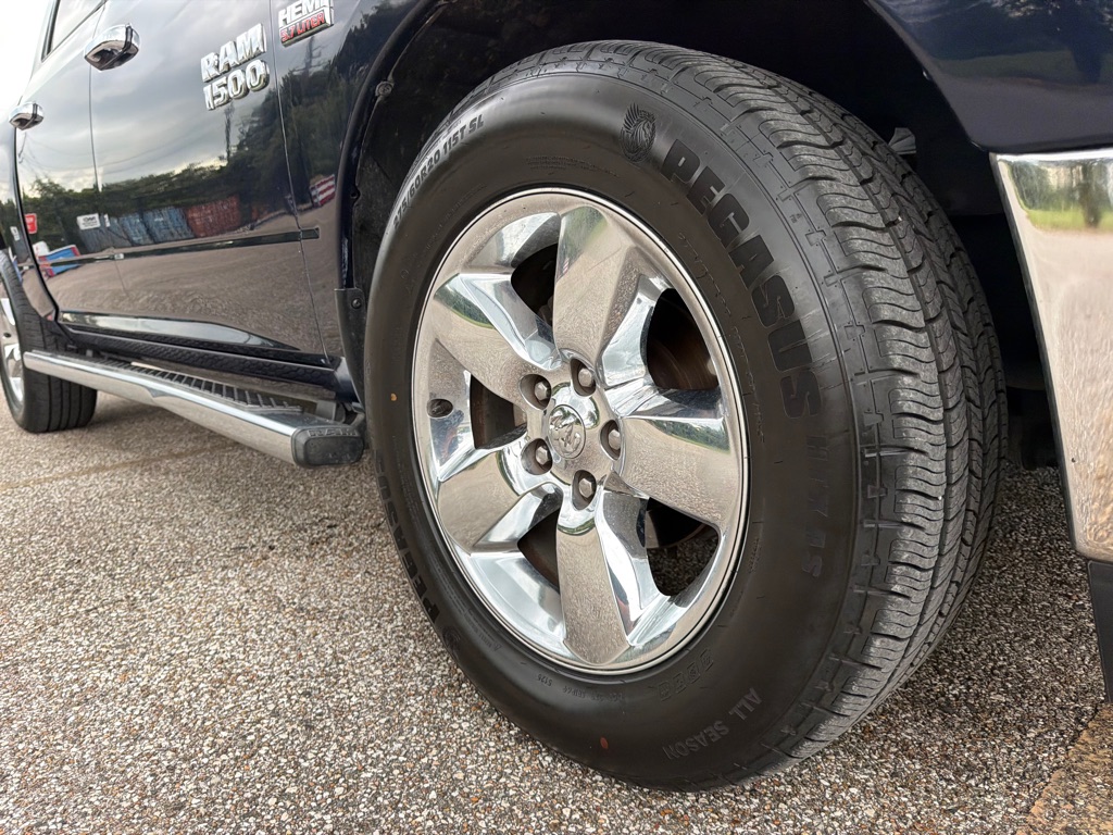 Photo 22 of this RAM 1500