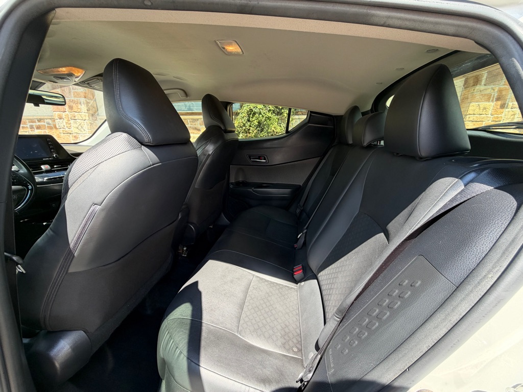 Photo 18 of this TOYOTA C-HR