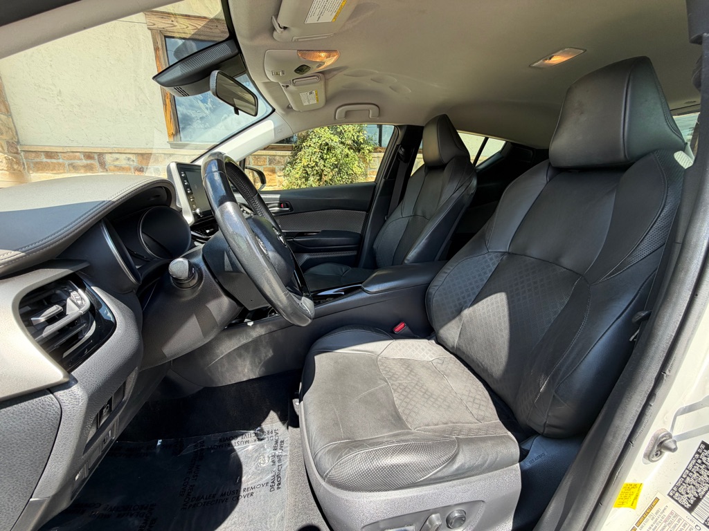 Photo 13 of this TOYOTA C-HR