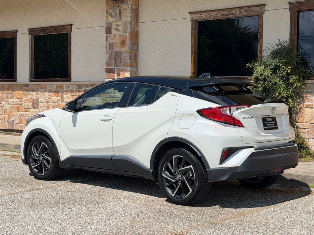 Photo 3 of this TOYOTA C-HR