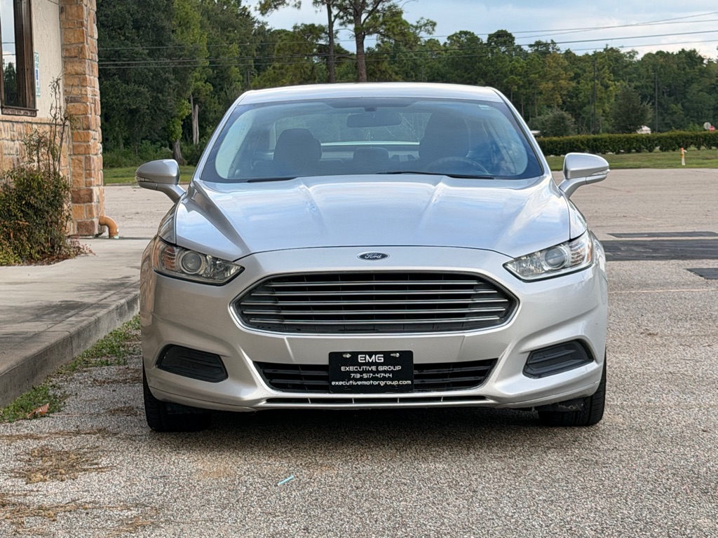 Photo 8 of this FORD FUSION