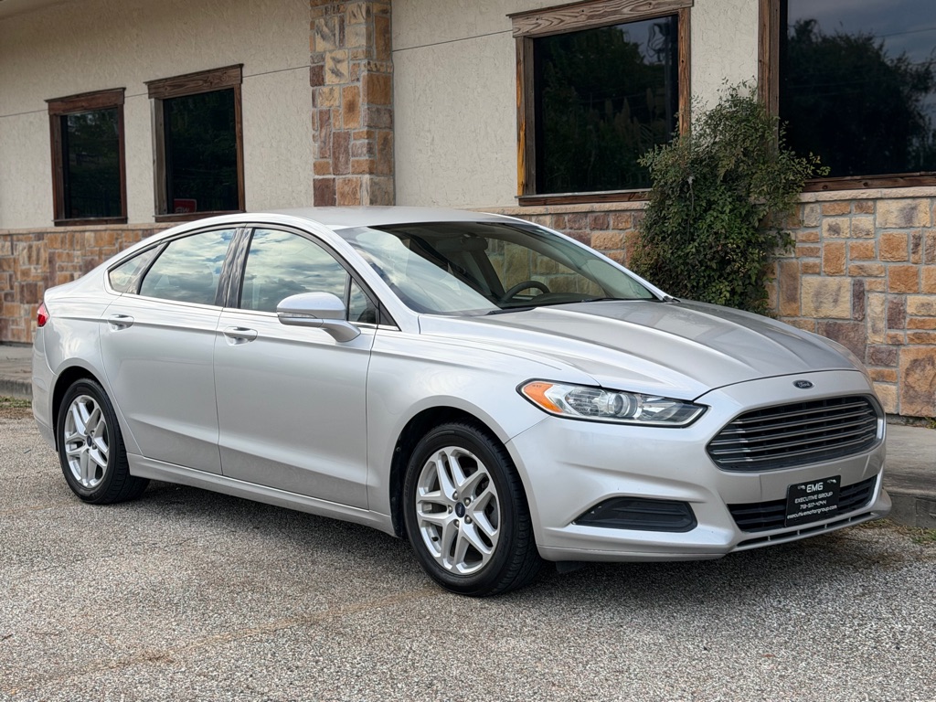 Photo 7 of this FORD FUSION