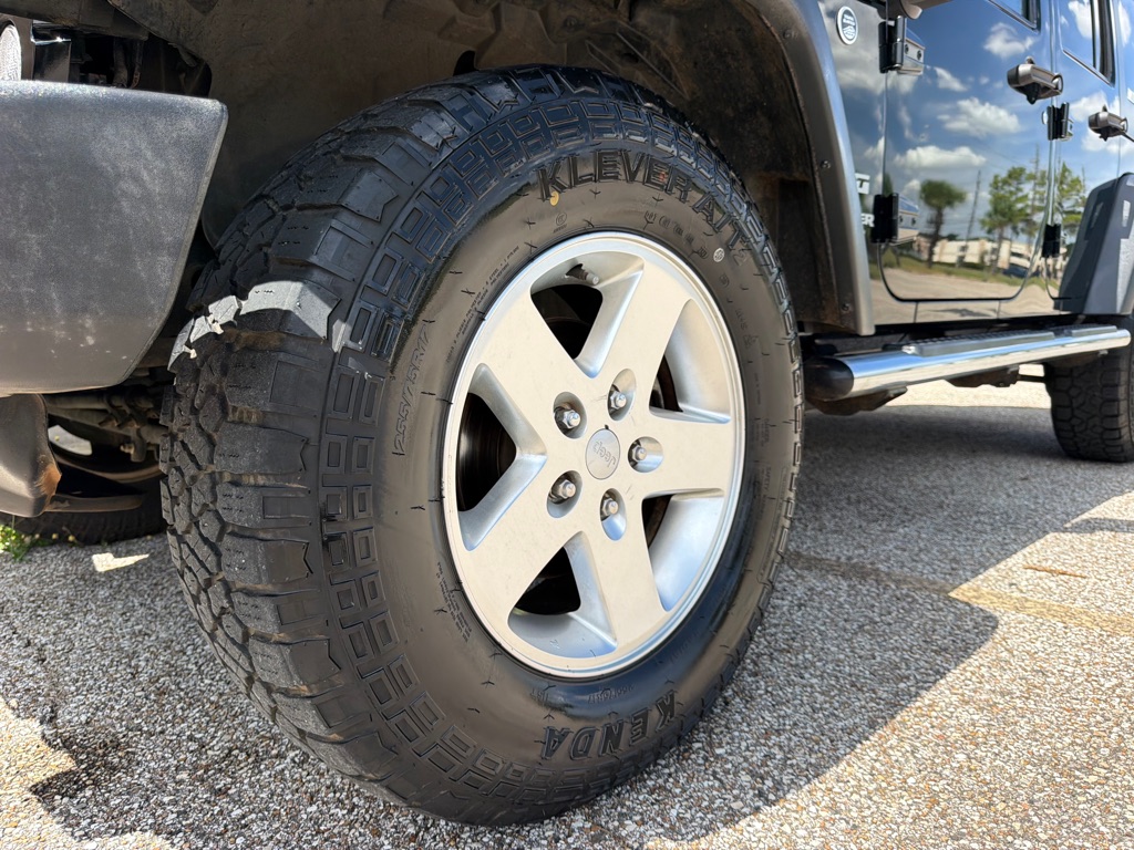 Photo 19 of this JEEP WRANGLER UNLIMI