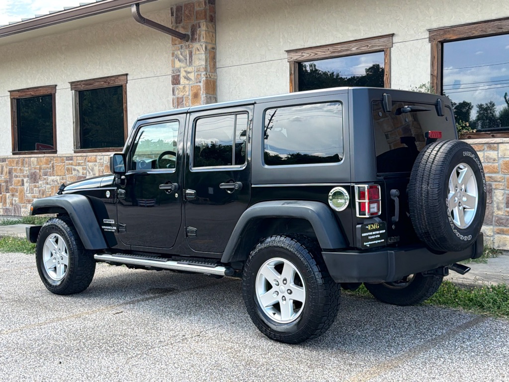 Photo 3 of this JEEP WRANGLER UNLIMI