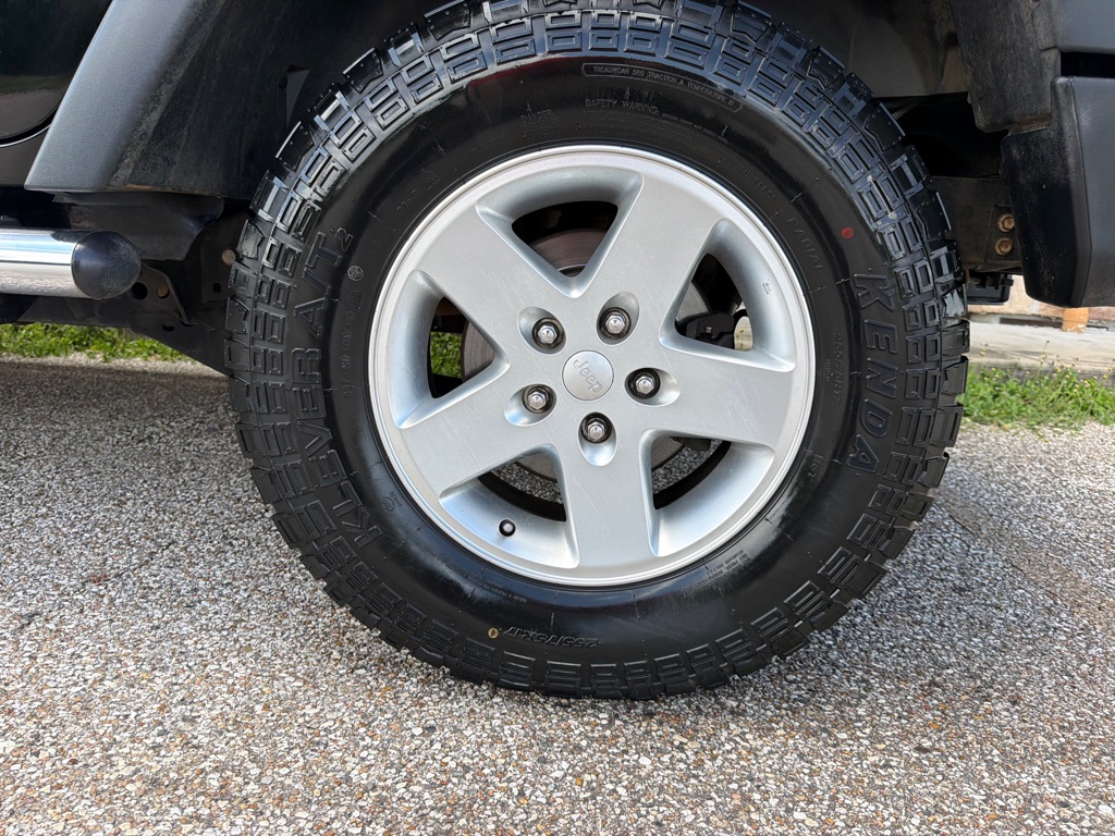 Photo 16 of this JEEP WRANGLER UNLIMI