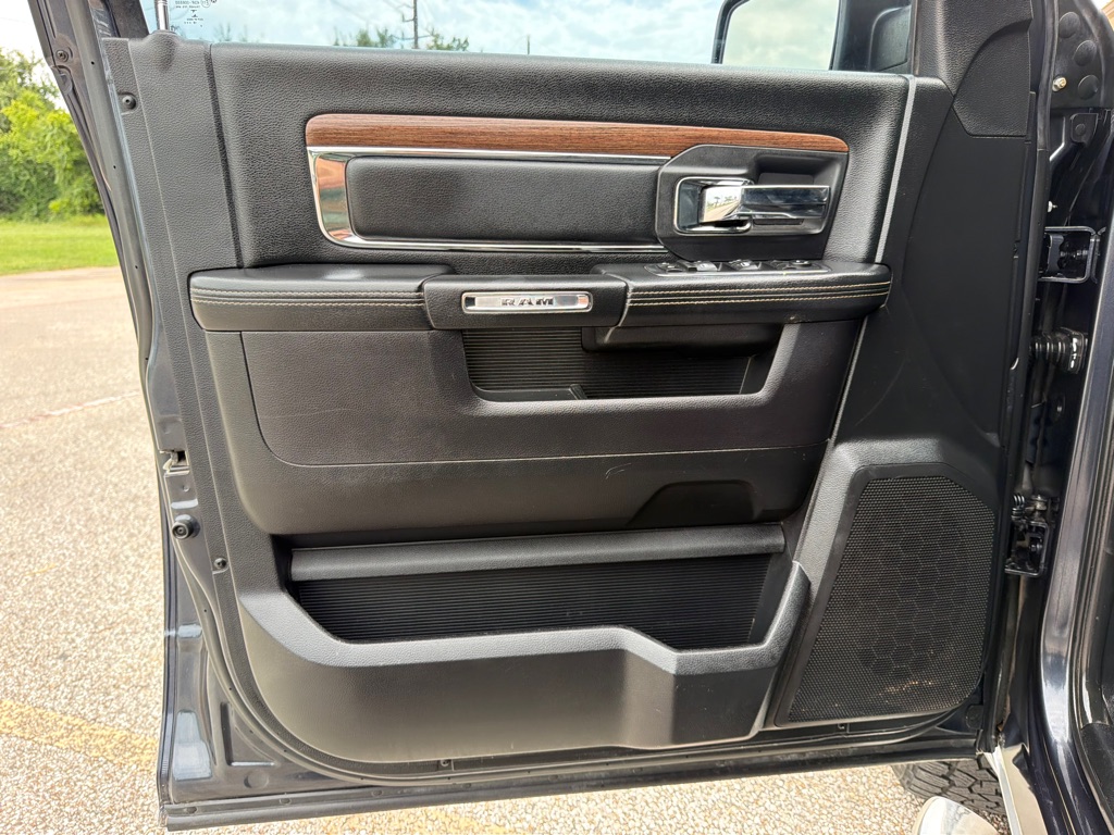 Photo 21 of this RAM 1500