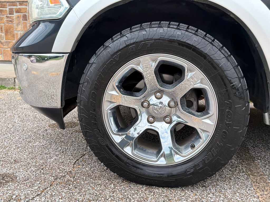 Photo 12 of this RAM 1500