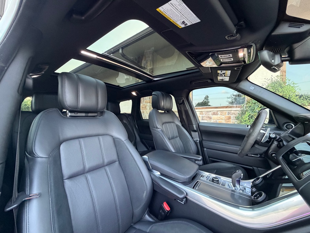 Photo 15 of this LAND ROVER RANGE ROVER SPO