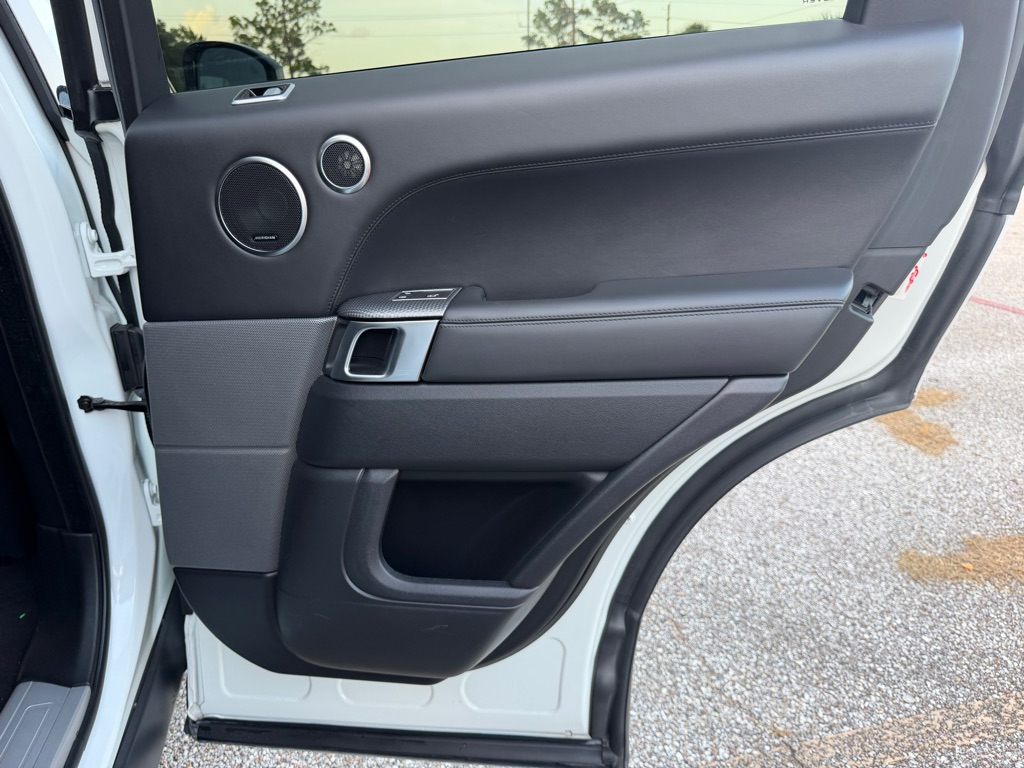 Photo 21 of this LAND ROVER RANGE ROVER SPO