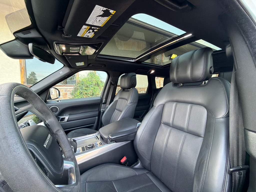 Photo 12 of this LAND ROVER RANGE ROVER SPO