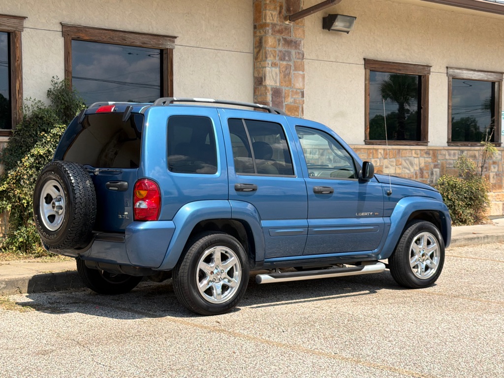 Photo 5 of this JEEP LIBERTY