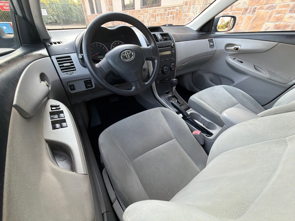 Photo 6 of this TOYOTA COROLLA