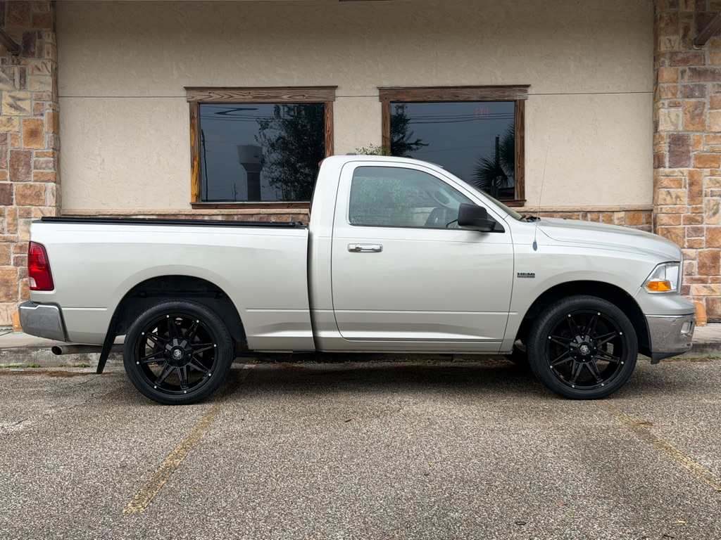 Photo 6 of this DODGE RAM 1500