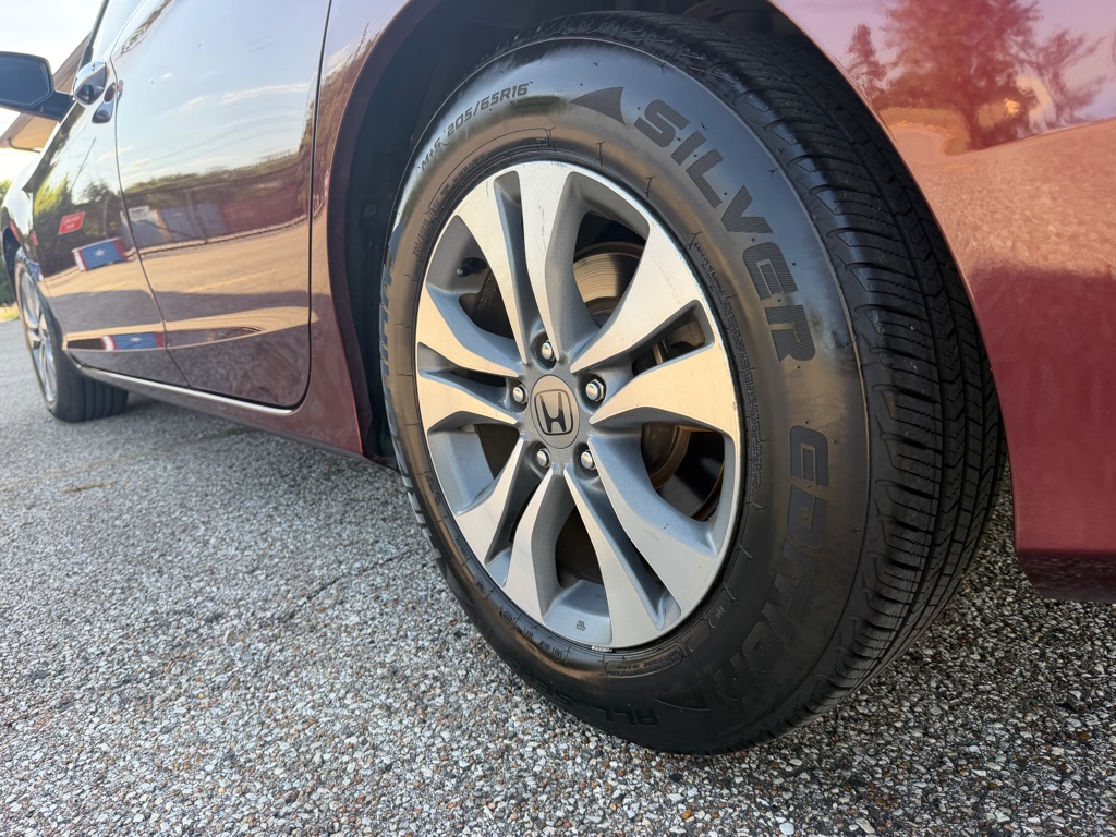 Photo 24 of this HONDA ACCORD