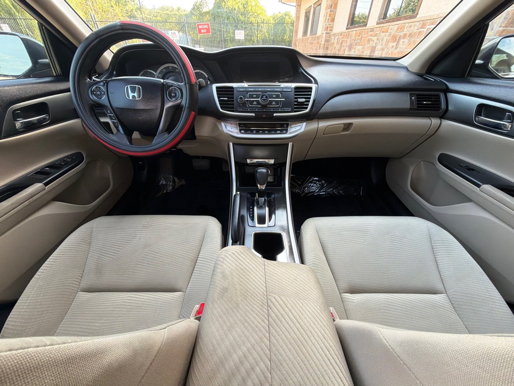 Photo 11 of this HONDA ACCORD