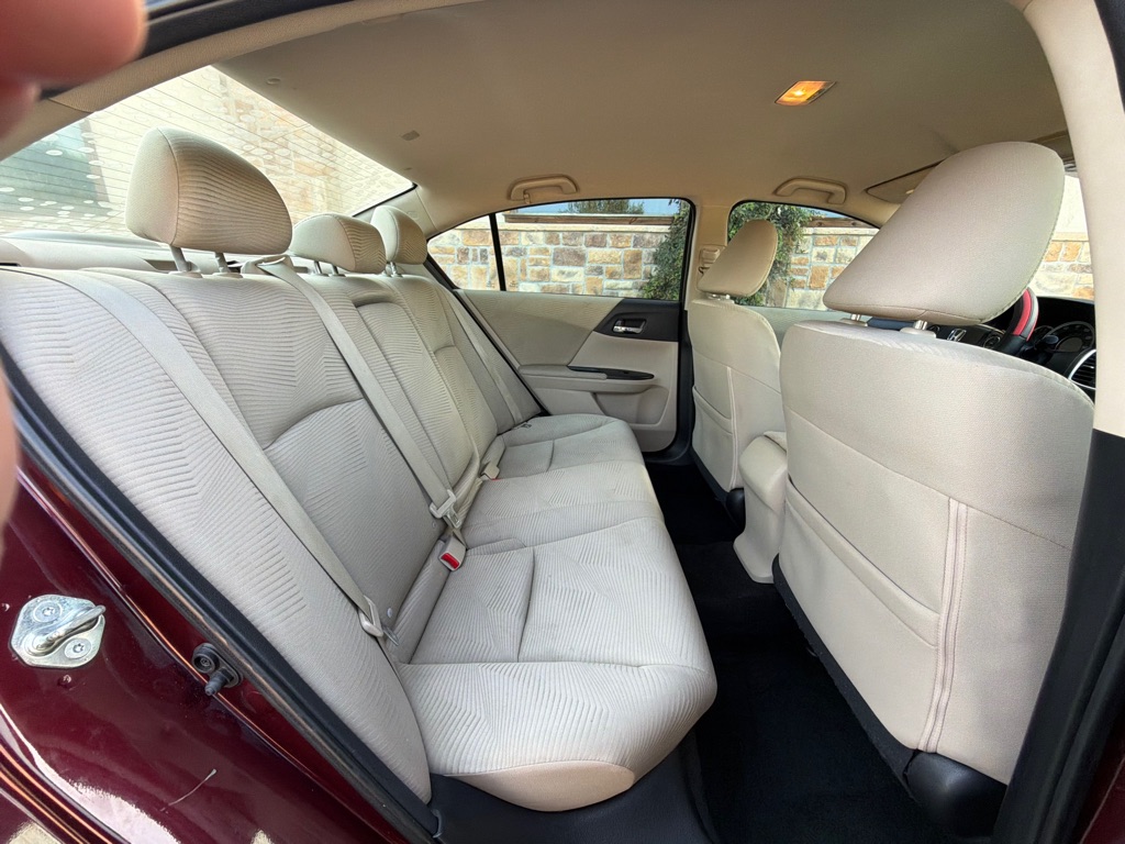 Photo 15 of this HONDA ACCORD