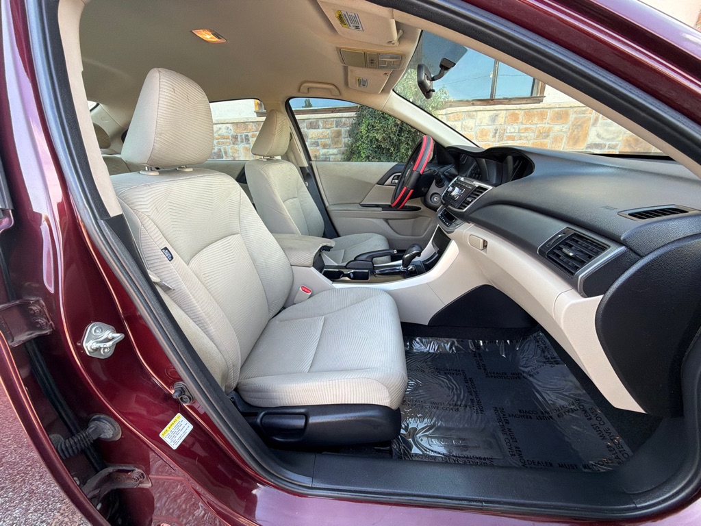 Photo 13 of this HONDA ACCORD