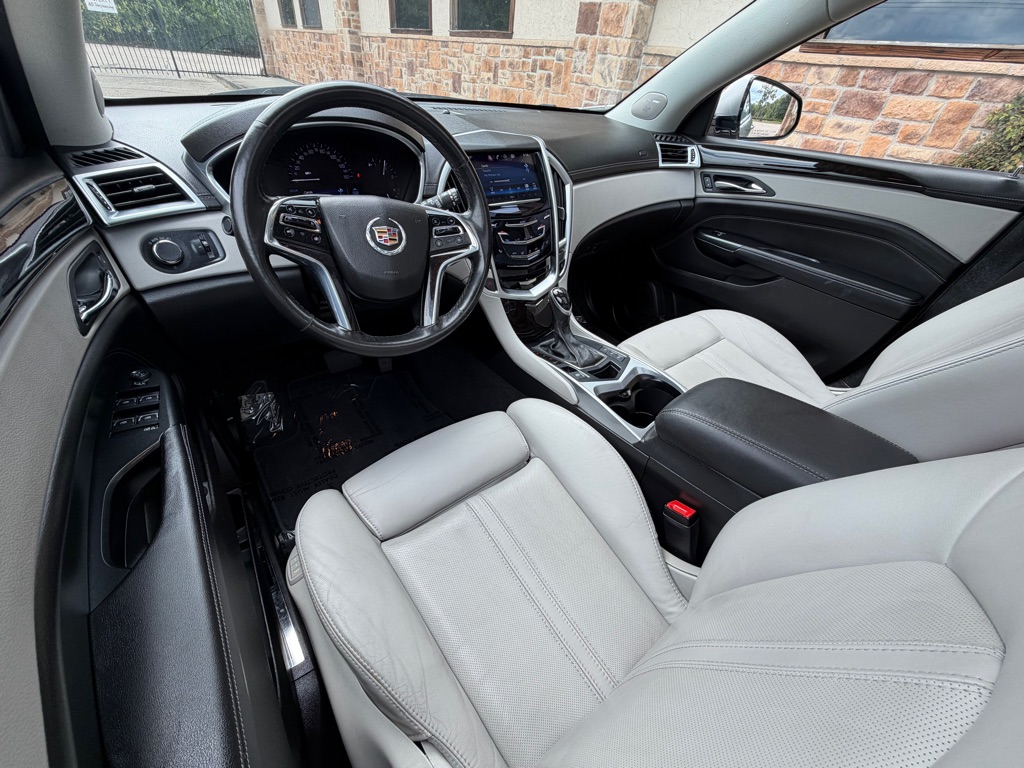 Photo 9 of this CADILLAC SRX