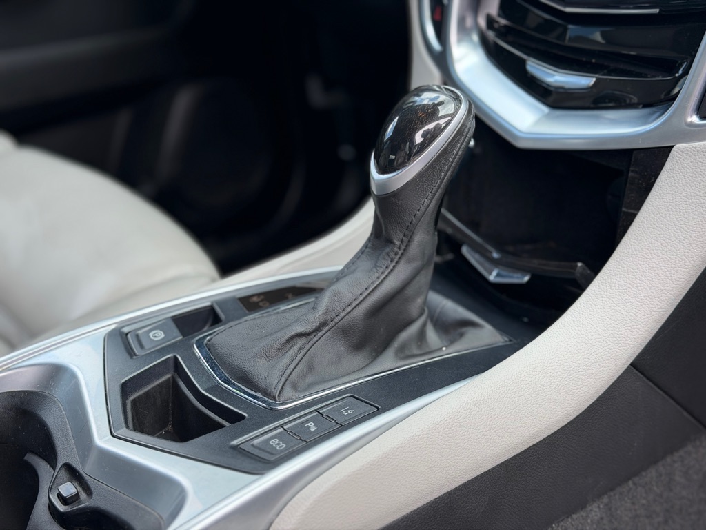 Photo 15 of this CADILLAC SRX