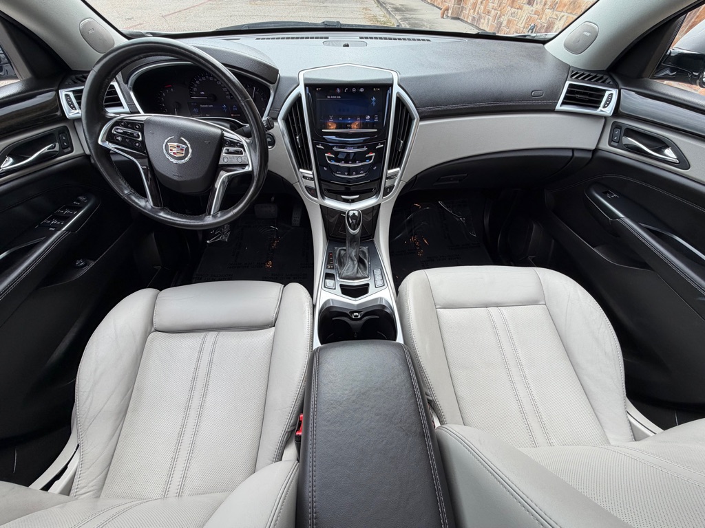 Photo 12 of this CADILLAC SRX